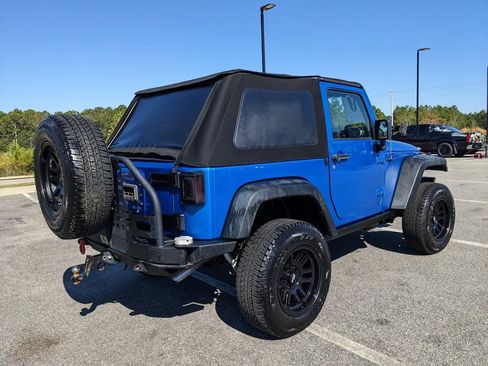 Used 2015 Jeep Wrangler Sport image 15