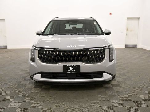 Certified 2026 Kia Carnival EX FWD image 11