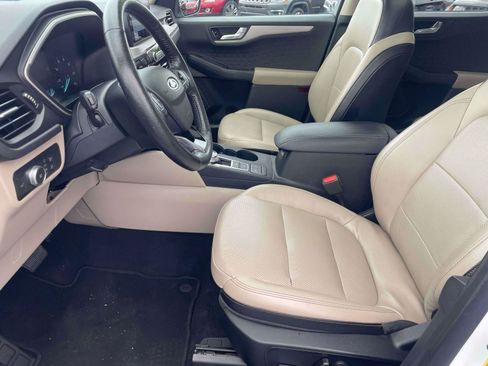 Used 2020 Ford Escape SEL FWD image 5