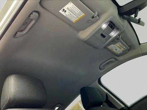 Used 2019 Chevrolet Equinox LT FWD image 30