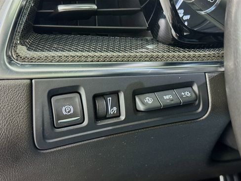 Used 2022 Cadillac XT5 Sportv image 9