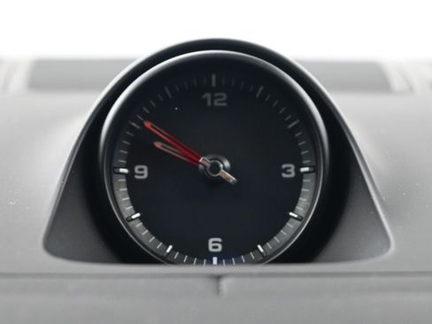 Used 2021 Porsche Cayenne GTS image 12