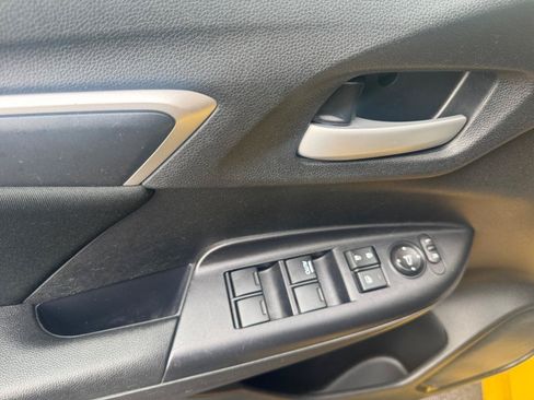 Used 2019 Honda Fit LX image 17
