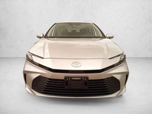 Used 2026 Toyota Camry LE w/ Convenience Package FWD image 2