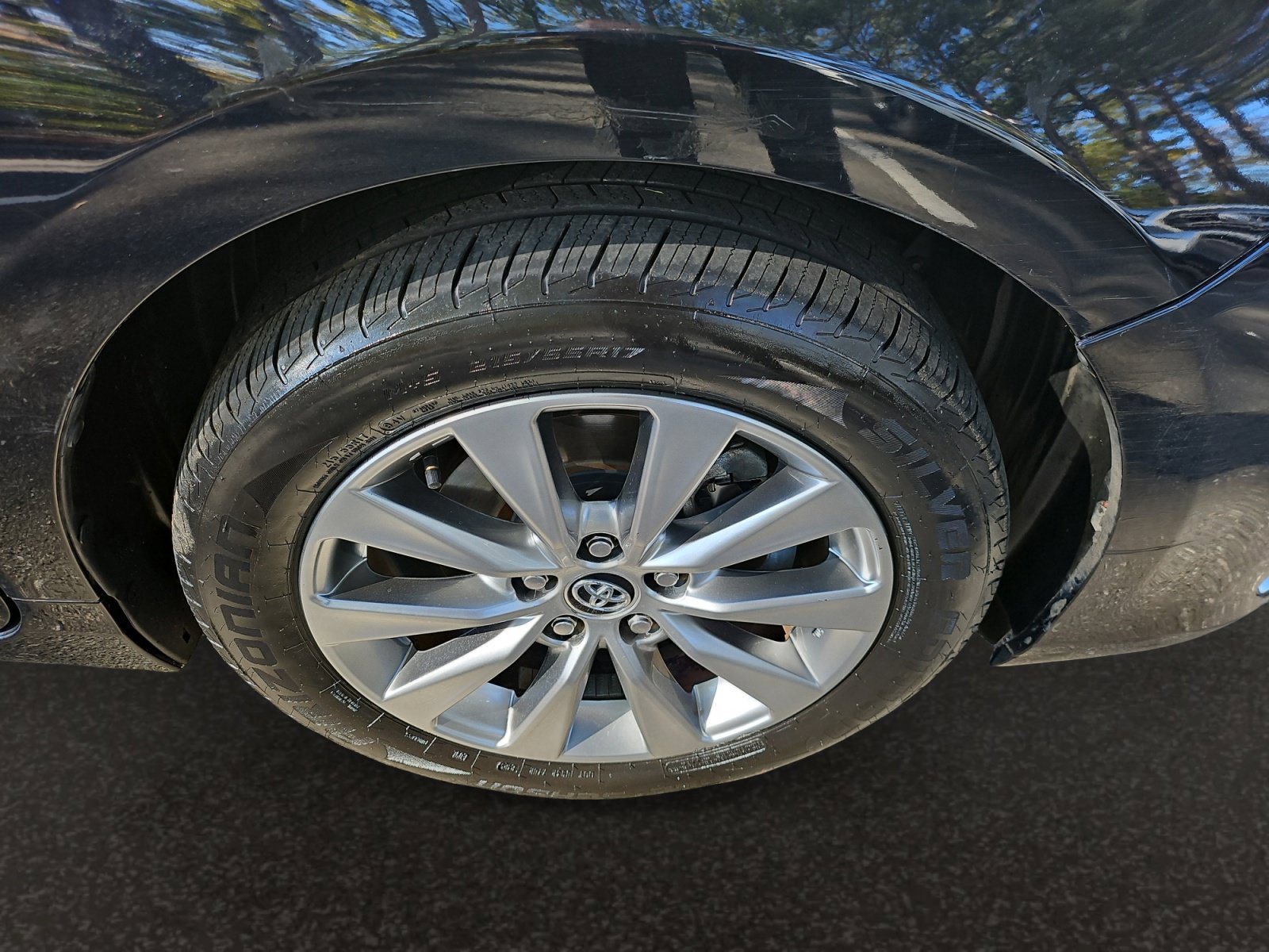 Used 2015 Toyota Camry XLE FWD image 39