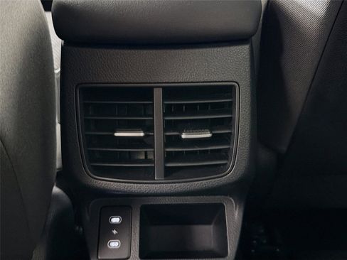 Used 2025 Kia Seltos LX image 23