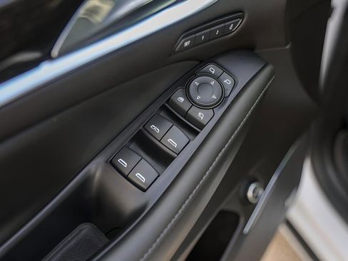 Used 2021 Buick Enclave Avenir w/ Avenir Technology Package image 25