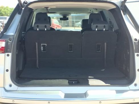 Used 2018 Chevrolet Traverse Premier w/ LPO, Floor Liner Package AWD/4WD image 9
