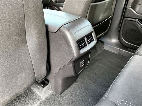 Used 2024 GMC Terrain SLE w/ Driver Convenience Package AWD/4WD image 33