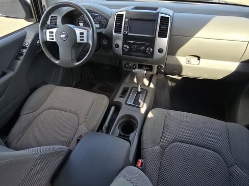 Used 2019 Nissan Frontier SV image 18