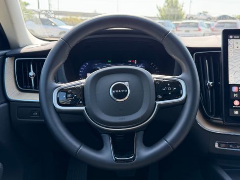 Certified 2026 Volvo XC60 B5 Plus AWD/4WD image 15