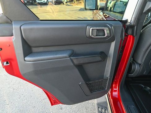 New 2026 Ford Bronco Badlands image 19