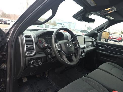 Used 2024 RAM 3500 Big Horn w/ Safety Group image 21