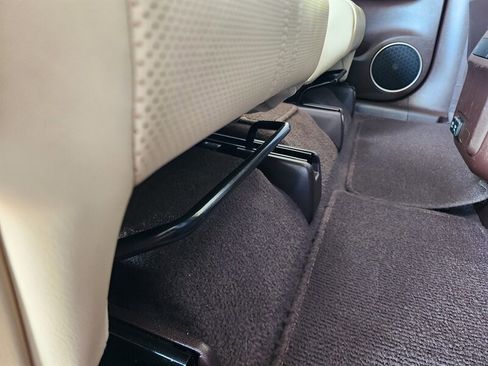 Used 2020 Lexus RX 350L Luxury image 78