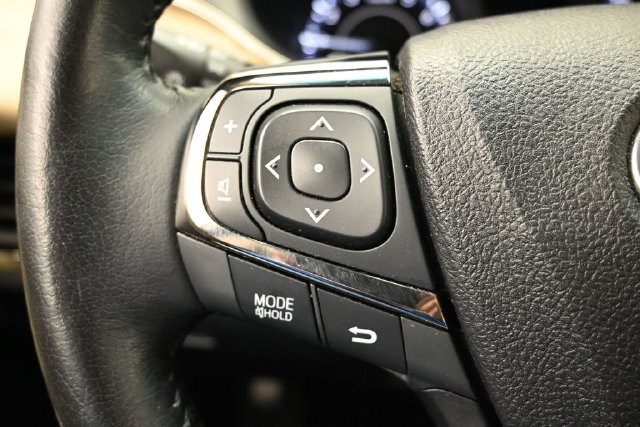 Used 2016 Toyota Avalon XLE FWD image 24