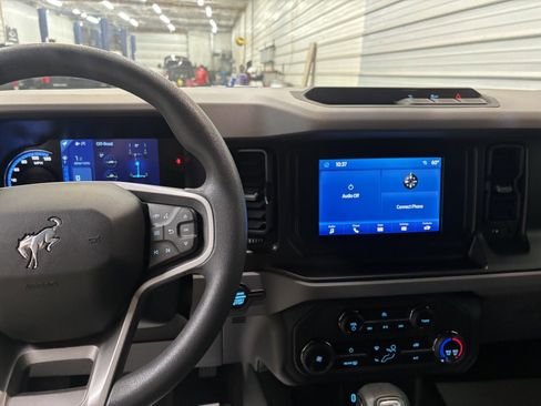 Used 2023 Ford Bronco 4-Door image 15