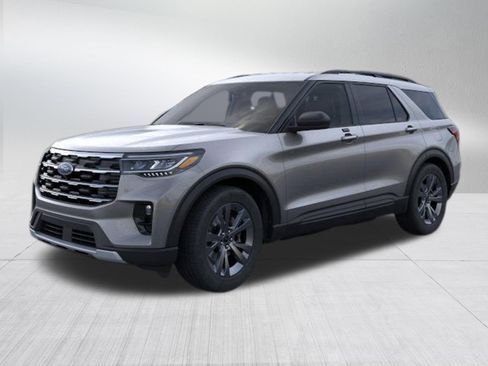 New 2026 Ford Explorer Active image 4