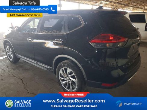 Used 2017 Nissan Rogue S image 3