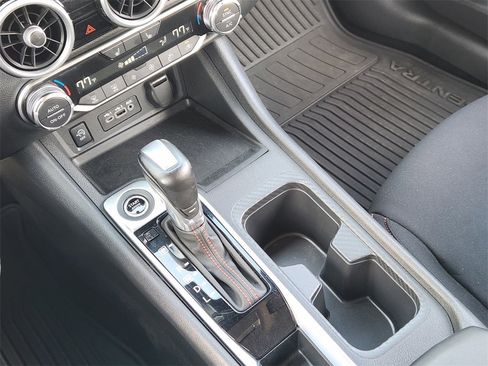 Used 2025 Nissan Sentra SR image 15