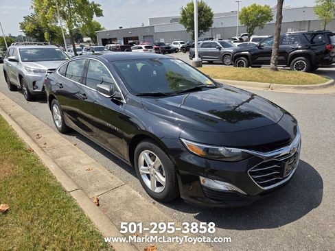 Used 2024 Chevrolet Malibu LS FWD image 2