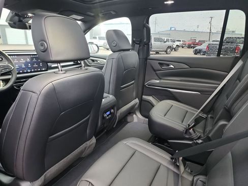 New 2026 Chevrolet Traverse LT w/ Sun and Wheel Package image 38