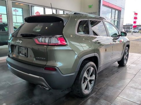 Used 2019 Jeep Cherokee Limited image 7