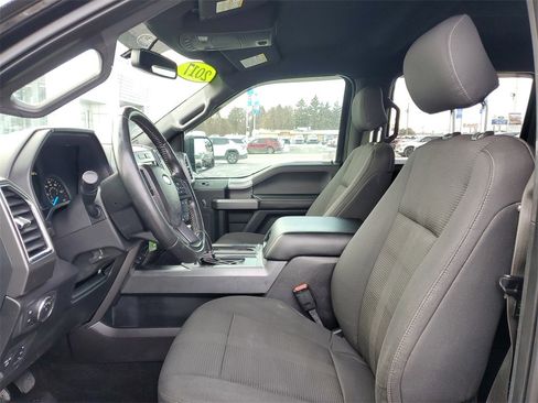 Used 2017 Ford F150 XLT w/ Equipment Group 302A Luxury image 8