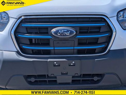 Used 2023 Ford E-Transit Medium Roof image 3