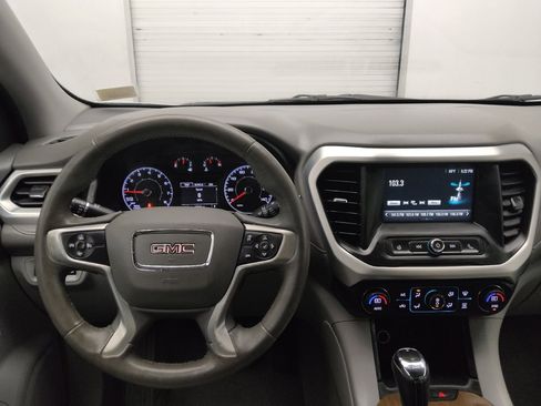 Used 2017 GMC Acadia SLE FWD image 22