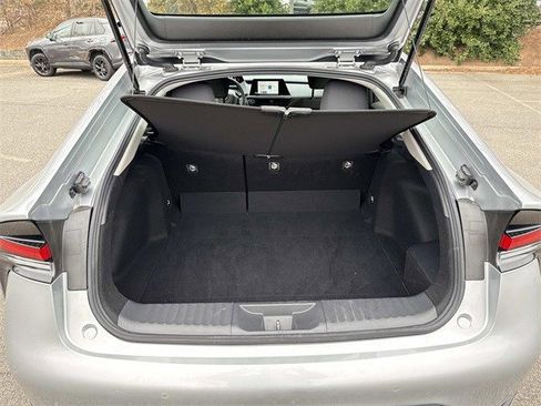 Used 2025 Toyota Prius LE image 11