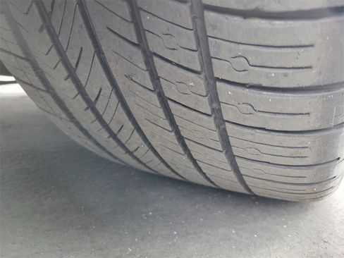 Used 2018 Dodge Challenger SRT Hellcat image 26