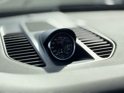 Used 2013 Porsche 911 Carrera S image 16