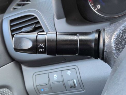 Used 2014 Hyundai Accent GLS image 25