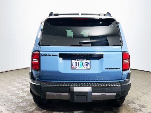 Certified 2025 Toyota Land Cruiser image 7