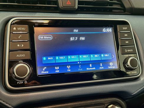 Used 2025 Nissan Versa SV FWD image 21
