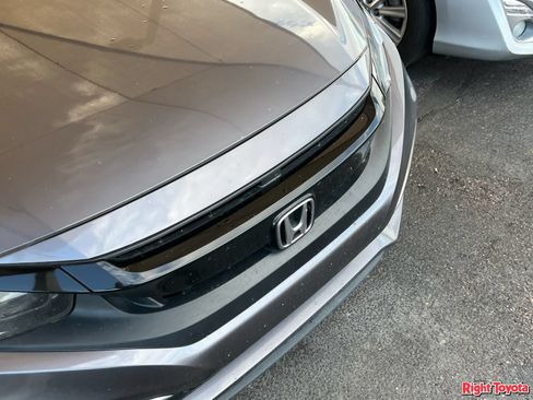 Used 2020 Honda Civic LX image 7