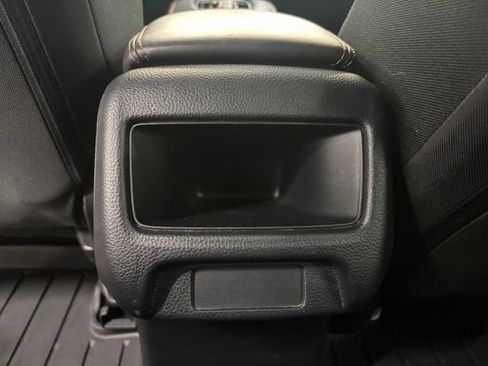 Used 2023 Honda HR-V Sport image 9