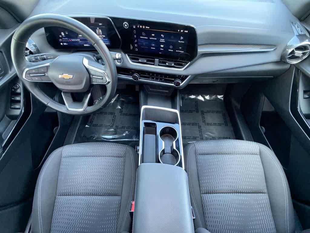 Used 2025 Chevrolet Equinox LT FWD image 24
