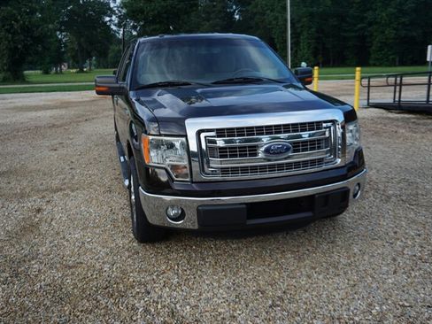 Used 2013 Ford F150 XLT w/ Luxury Equipment Group RWD image 4