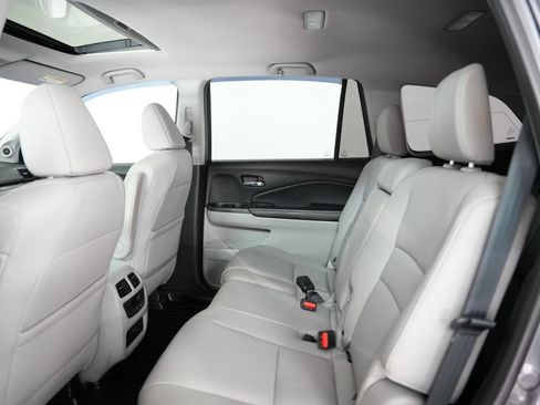 Used 2017 Honda Pilot EX-L image 37