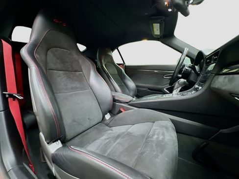 Certified 2017 Porsche 911 Carrera GTS RWD image 28