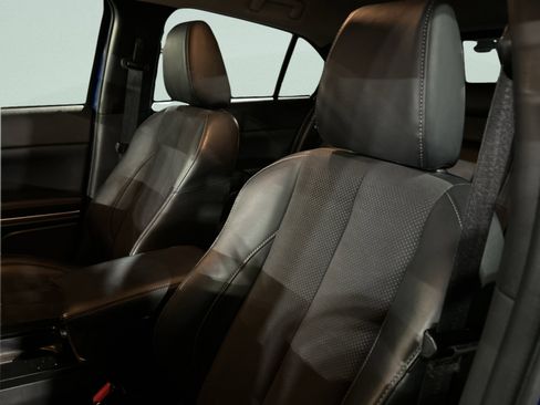 Used 2024 Mitsubishi Eclipse Cross SEL image 9