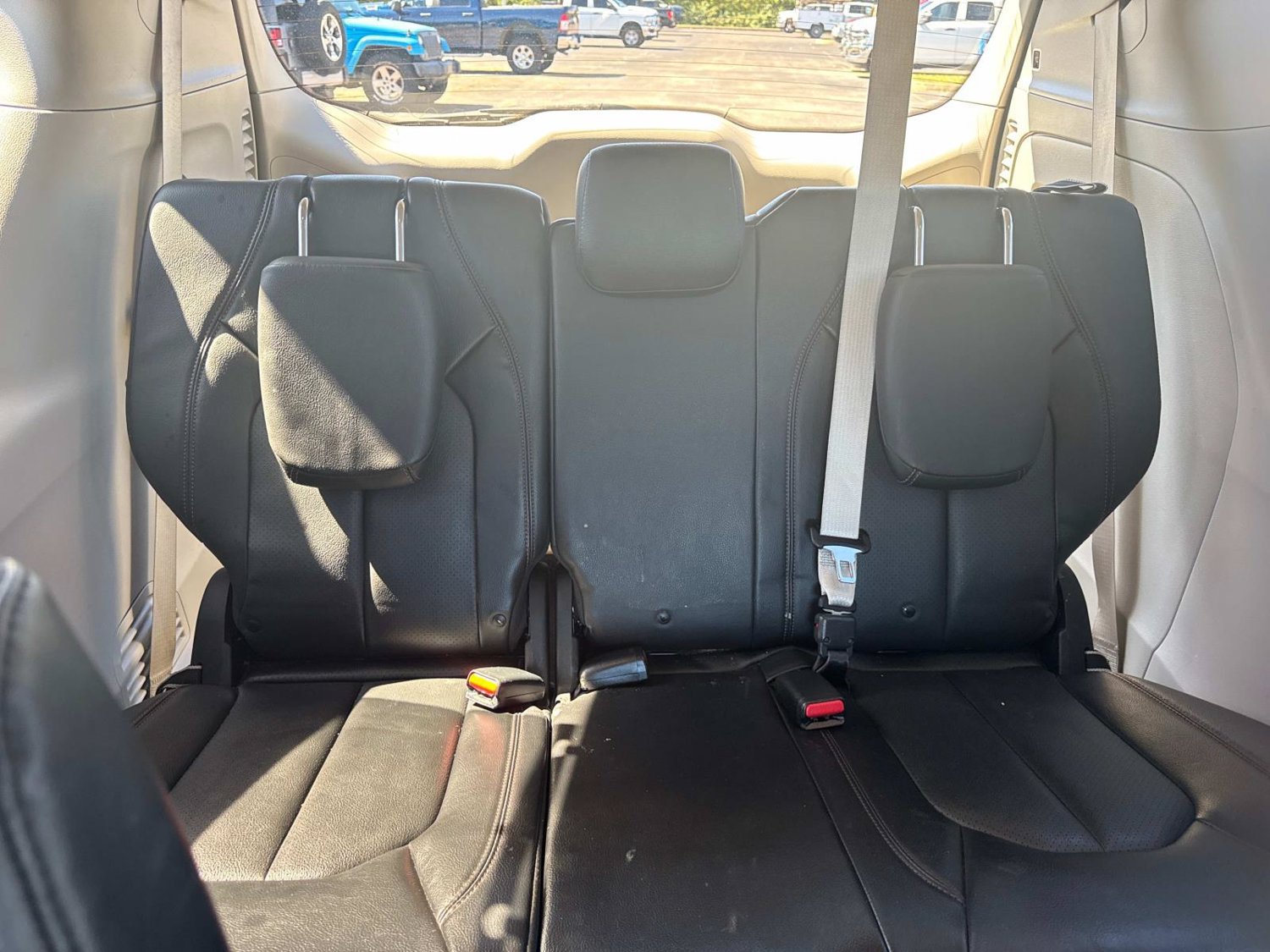 Used 2019 Chrysler Pacifica Touring-L FWD image 22
