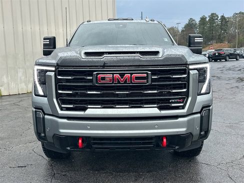 Used 2024 GMC Sierra 2500 AT4 w/ AT4 Premium Plus Package image 3