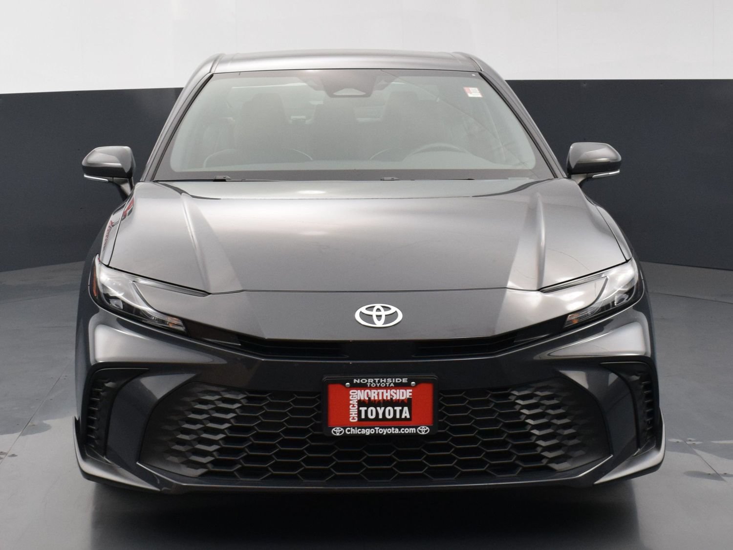 Used 2025 Toyota Camry SE FWD image 7