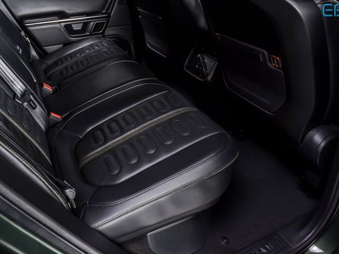 Used 2023 Rivian R1T Adventure image 18