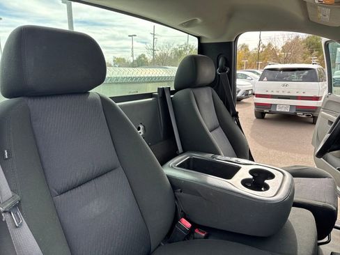 Used 2013 Chevrolet Silverado 1500 W/T image 31