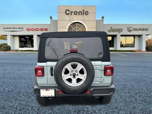 Used 2023 Jeep Wrangler Unlimited Sport AWD/4WD image 4