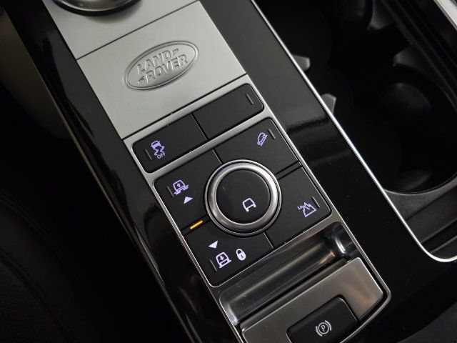Used 2020 Land Rover Range Rover HSE AWD/4WD image 22
