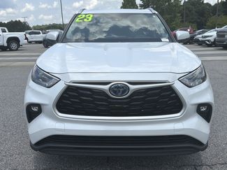 Used 2023 Toyota Highlander XLE AWD/4WD video 2